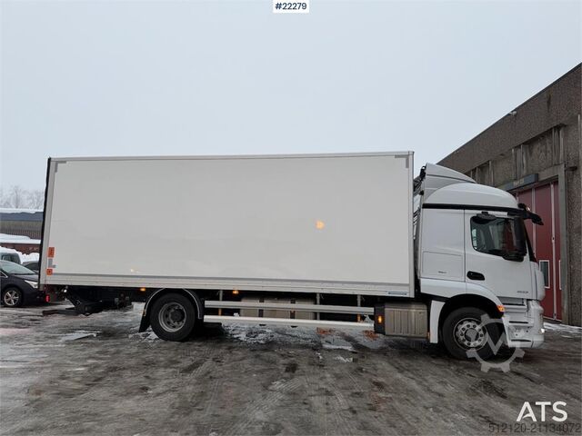 Kuffert Mercedes-Benz Actros 1833