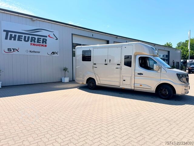 Trasportatore di bestiame RENAULT Master STX 5 Sitzer Haras ex. Lang Automatik