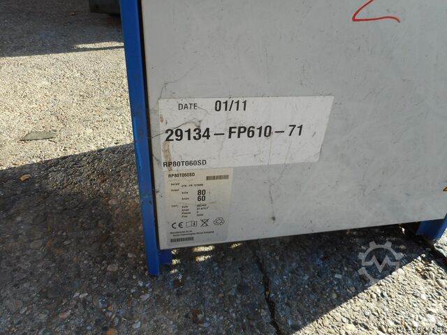 Stivuitor Linde E25H-01/600 mit Freihubmast