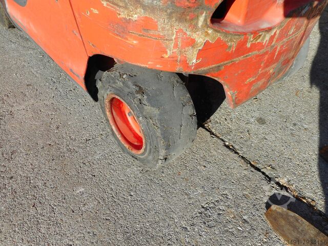 Stivuitor Linde E25H-01/600 mit Freihubmast