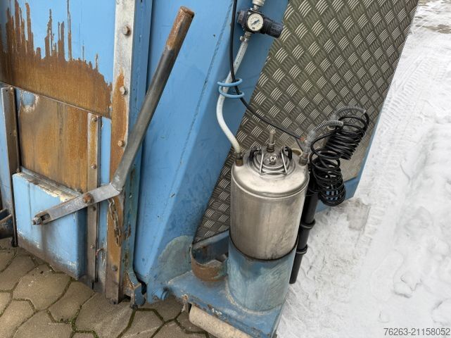 Hákový nosič kontejnerů SCANIA Graber ISOGRA Asphalt Thermo Silo Mulde 15 cbm