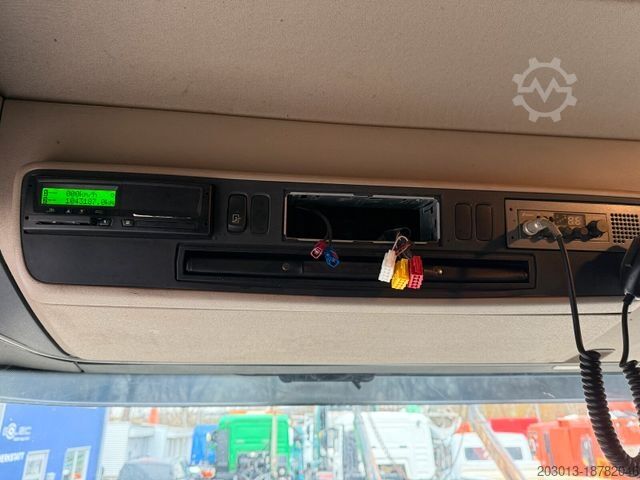 Autocarro forestale SCANIA R560 6x4 Holztransport Kran LOGLIFT HIAB 140S79R