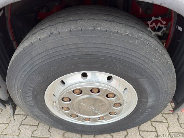 Autocarro forestale SCANIA R560 6x4 Holztransport Kran LOGLIFT HIAB 140S79R