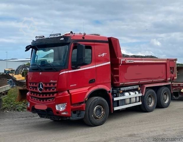Tipper truck MERCEDES-BENZ Arocs 2658 6x4 BL Istrail Kipper/ Retarder/Klima