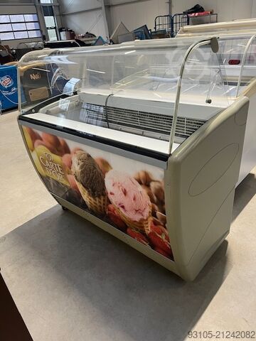 ISA Jamaica 7 Ice cream display case ISA Jamaica 7
