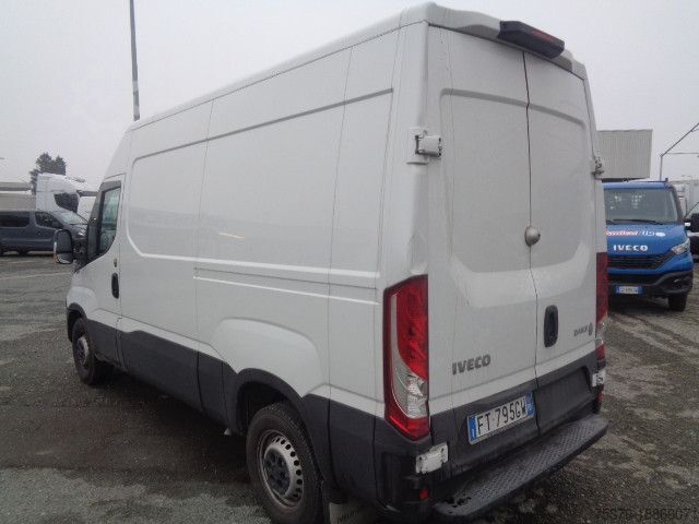 Furgone IVECO DAILY 35S14 3520