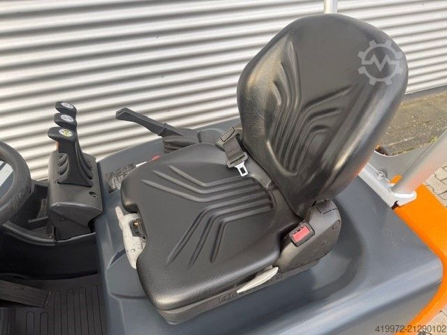 Electric 3-wheel forklift Still RX50-16