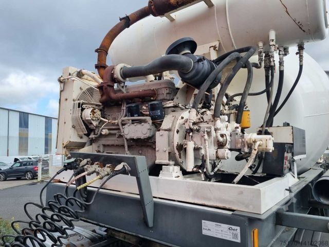 Félpótkocsi KWB P-382-STI Betonmischer Motor SAF-Achsen Lift