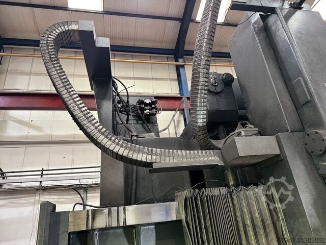 WEBSTER BENNETT CNC fúró-maró gép WEBSTER BENNETT CNC Boring Mill
