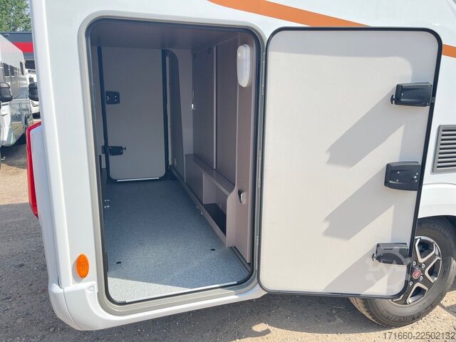 Half-integraal camper BÜRSTNER Lyseo TD 684 G Winter-Paket, LED, Backofen