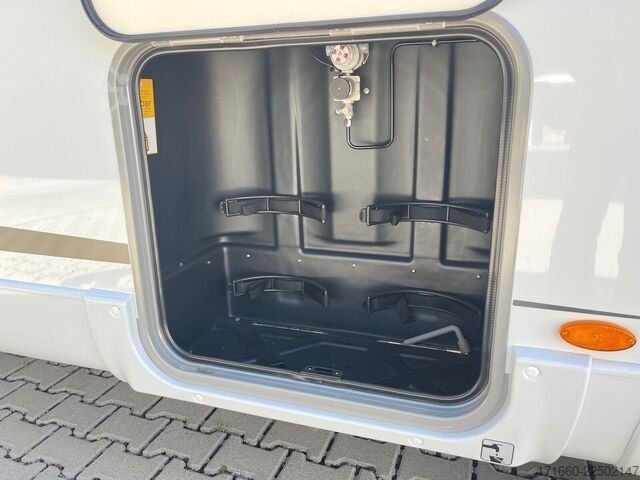Half-integraal camper BÜRSTNER Lyseo TD 644 G Winter-Paket, Automatik, 4400 kg