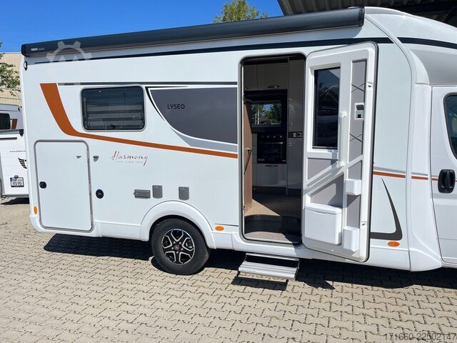 Half-integraal camper BÜRSTNER Lyseo TD 644 G Winter-Paket, Automatik, 4400 kg