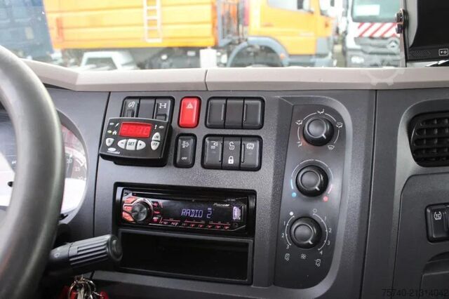 Koel-vriestransport DAF LF 250 + CARRIER XARIOS 500 + 16T EURO 6 + PERF...