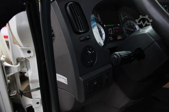 Koel-vriestransport DAF LF 250 + CARRIER XARIOS 500 + 16T EURO 6 + PERF...