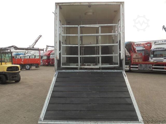 Paardenvervoer Volvo FM 9.310 + Euro 5 + Manual + Horse transport