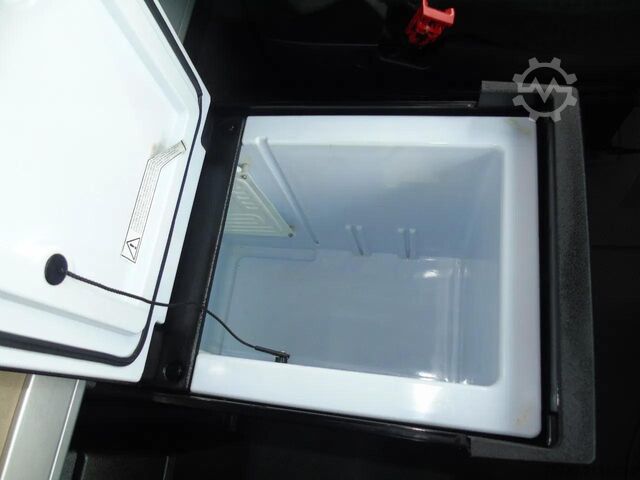 Standard-SZM Mercedes-Benz Actros 1845 + RETARDER + EURO 6 + 2X IN STOCK