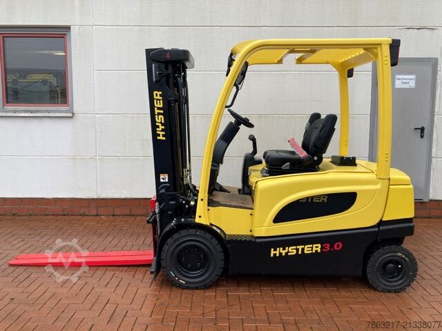 Ηλεκτρικό περονοφόρο τετράτροχο Hyster J 3.0 XN