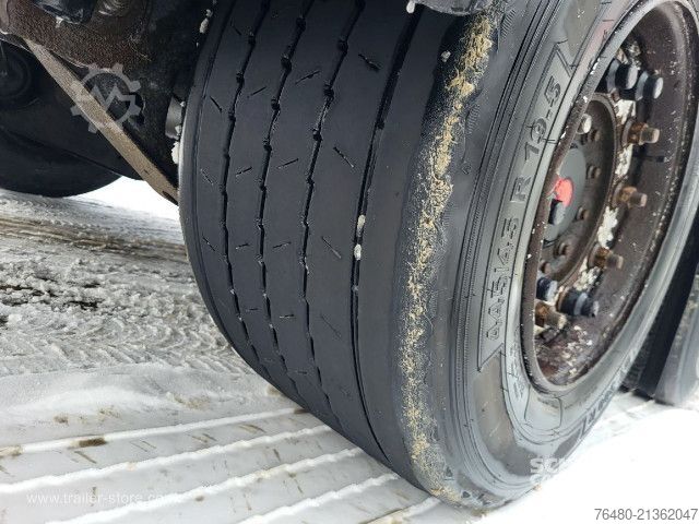 Open oplegger met zeil Schwarzmüller Schiebeplane Papier