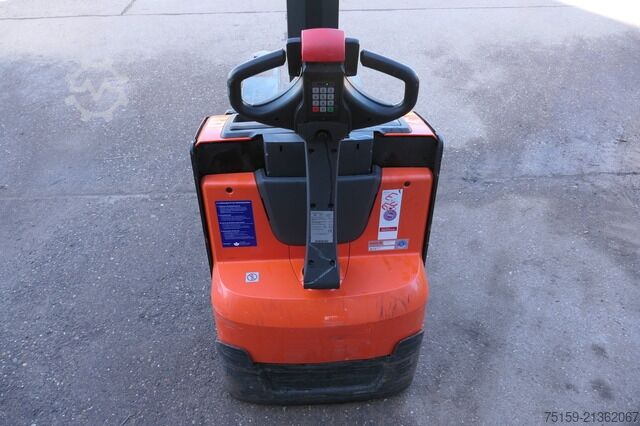 Carretilla elevadora bt SWE 080L