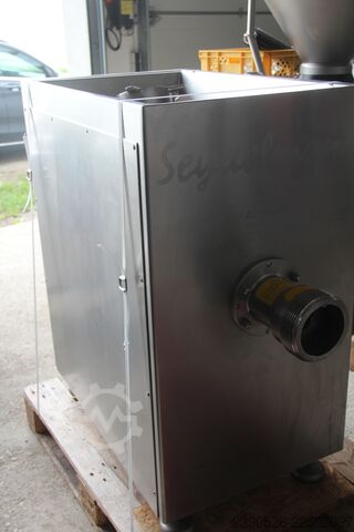 Stroj na zpracování masa Seydelmann WD 114
