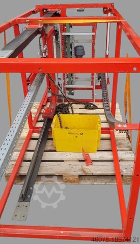 Vertikální dopravníkový elevátor FAS Vertikalförderer Aufzug Kisten
