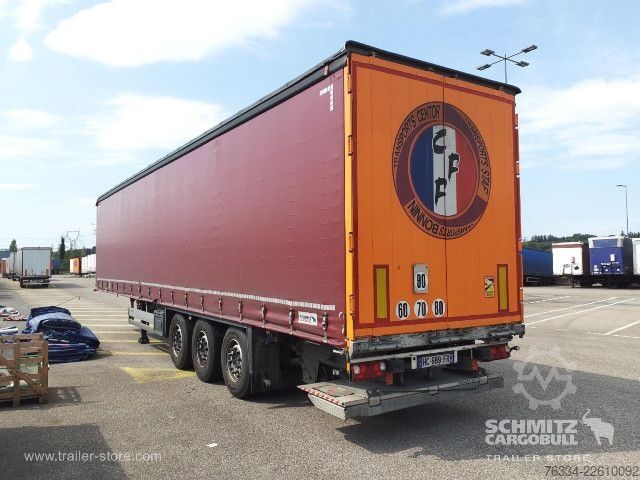 Semi-reboque aberto com lona Schmitz Cargobull Semitrailer Curtainsider Standard Hayon