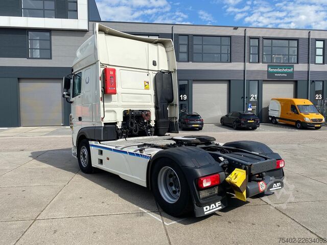 Padrão-SZM DAF XF 106 530 / Retarder / Full Spoilers / Stand A...
