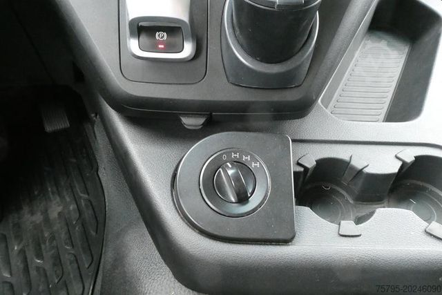 Standardní tahač MERCEDES-BENZ Arocs 2043 AS 4x4 SZM nur 137TKM ! Kipphydrauli