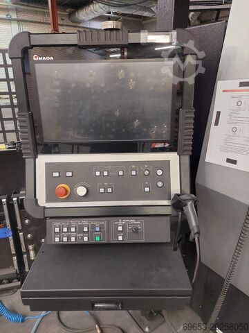 Lazer kesme makinesi Amada ENSIS-3015RI