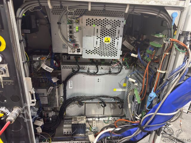 Robot industrial ABB IRB 6700
