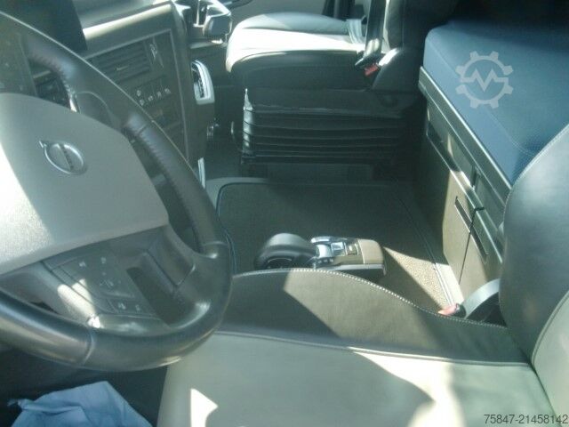 Standardní tahač Volvo FH 500