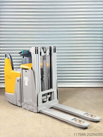 Șofer autocamion cu ridicare mare Jungheinrich ERD 220 - Service Neu - Triplex 2.9m- Batterie 90%