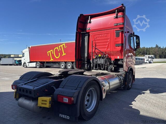 Tractor estándar IVECO Stralis AS440S46T/P / LNG Intarder Klima Navi ZV