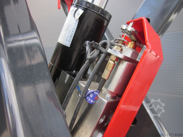 Scherenarbeitsbühne CFMG CFPT0408DC