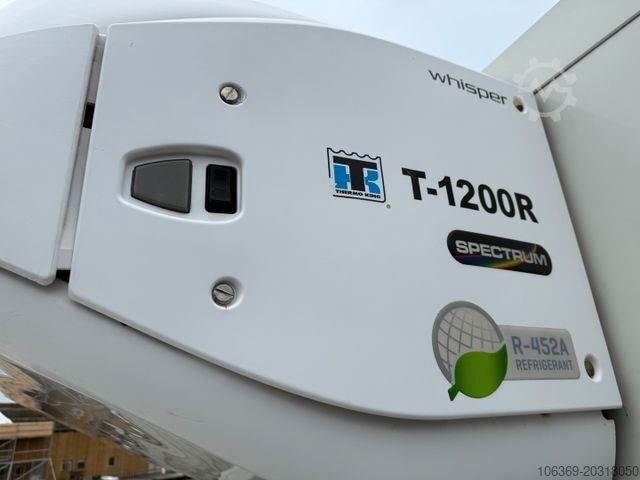 Camion frigorifique VOLVO FE320 6x2*4 TK T1200-R Spectrum 9,80 m. koffer