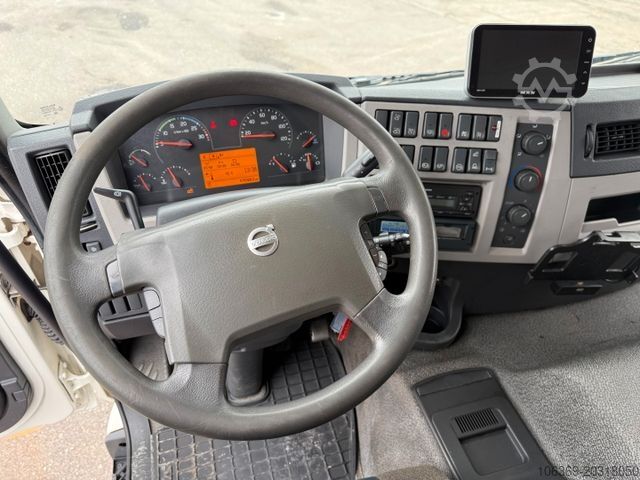 Camion frigorifique VOLVO FE320 6x2*4 TK T1200-R Spectrum 9,80 m. koffer