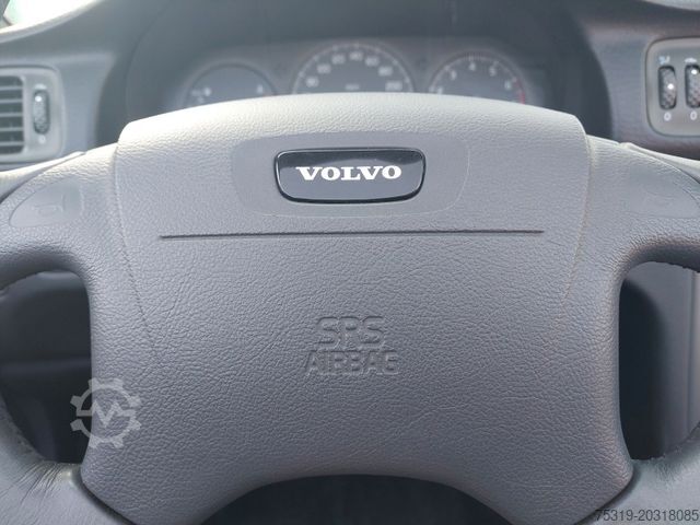 Fourgon VOLVO C70 Cabriolet 2.4 T