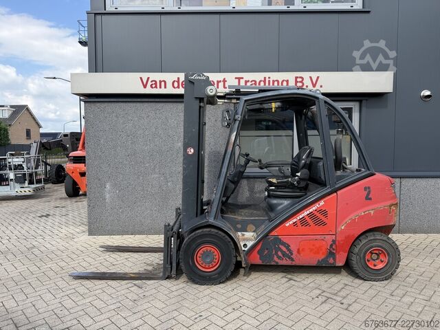 Linde H30D-01, tripla emelés 530 cm, oldalmozgatóval, 4. funkcióval, 2010-es évjárat, 12 900 üzemóra LINDE H30D-01 triplo530 / sideshift / 4e functie / 2010 / 12.900uur / DIESEL