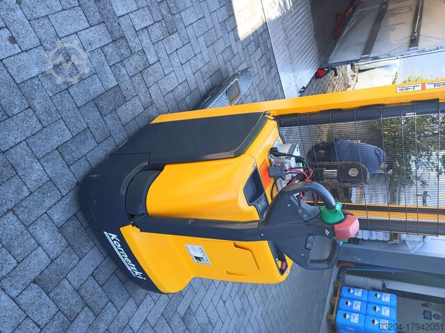 Hoogheffende truck Jungheinrich EJC214X
