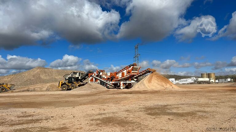 Mobile Brecheranlage Constmach Mobile Crushing Plant Mobile vertical impact crushing plant