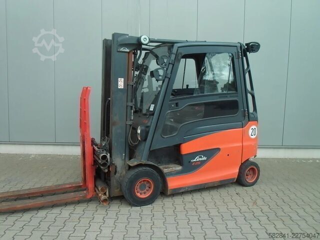 Elektrický čtyřkolový vysokozdvižný vozík LINDE E 25 / 600 HL