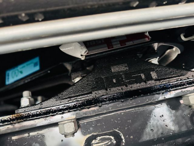 Speciale doeleinden vrachtwagen VOLVO FH 500 8x4 Kran F705 R.2.7 L436 V20 NEUES MODELL