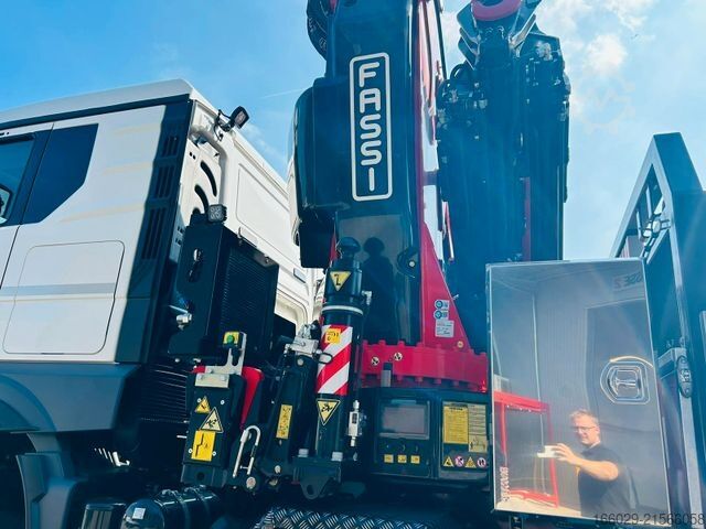 Vrachtauto met open laadbak MAN TGS 41.520 8x8 mit Fassi Ladekran F705R.2.6 TECH
