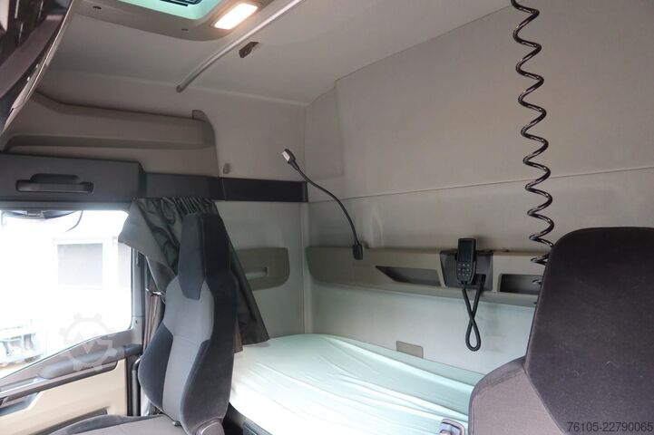 Standaard-SZM MAN TGX 26.510 6x2  Stuur lift as met Slaapcabine