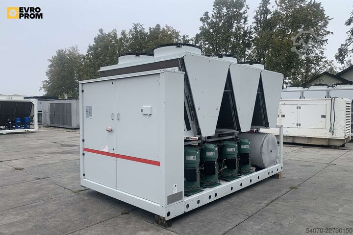 Køler Used Industrial Chiller CLIMAVENETA - 398.9 kW | With warranty