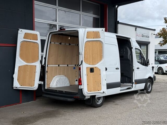 Bestelwagen met verhoogd dak MERCEDES-BENZ Sprinter 215 CDI L2H2 Klima 7MBUX Orig.