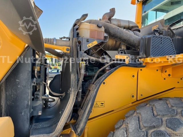 Încărcător pe roți VOLVO L 120 H *40 km/h*