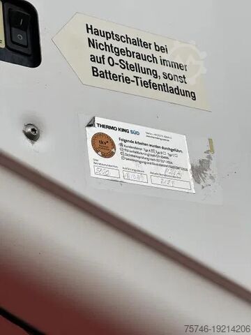 Trasporto refrigerato/congelato DAF LF 45 220 L Tief Kühl TK TS 500e 12to STS Koffer