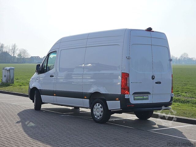Camioneta familiar de techo alto MERCEDES-BENZ ESPRINTER 314 56kWh 220Km WLTP