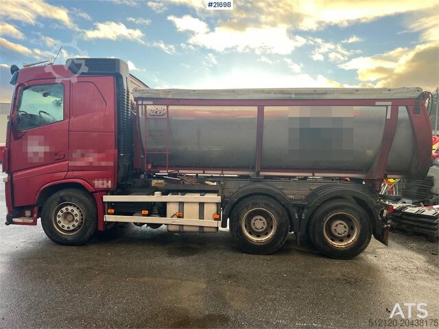 Skraldevogn Volvo FH540 6x4 tipper truck w/ asphalt box and tipper b